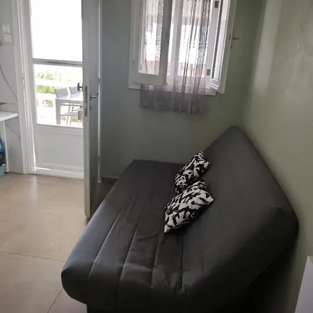 Garlis بساكوذيا