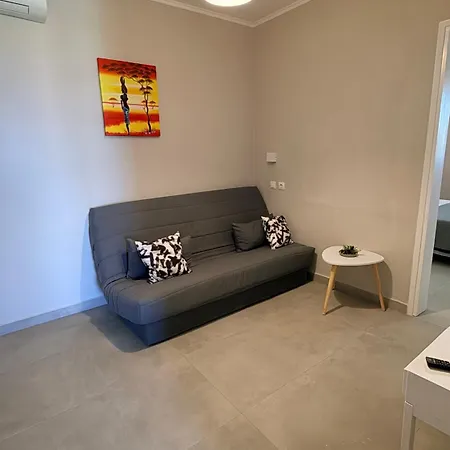 Garlis *